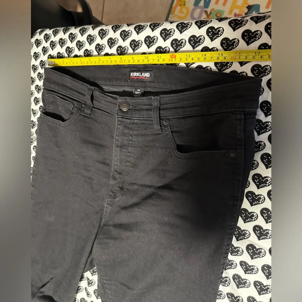 Kirkland signature women’s Black Jeans size 14 #003/12tt